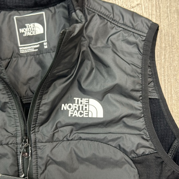 The North Face 
Winter Warm Pro Insulated Vest - Women's medium - Picture 8 of 9